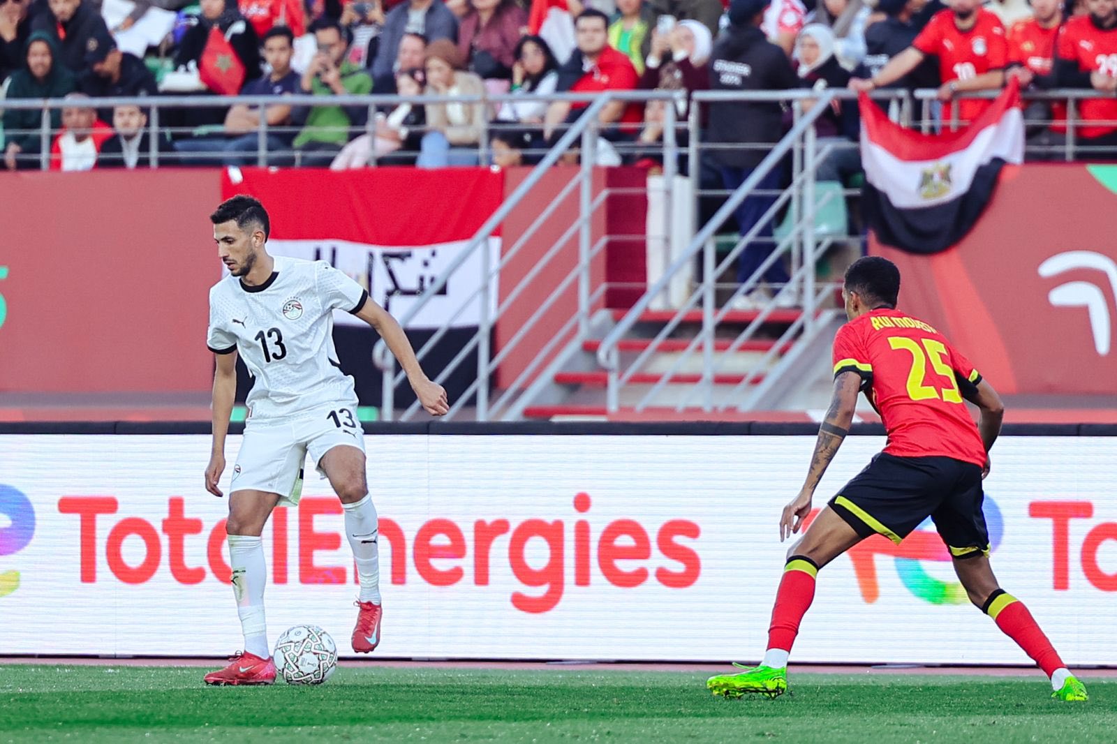 كم منتخبًا تأهل إلى دور الـ16 في إفريقيا؟