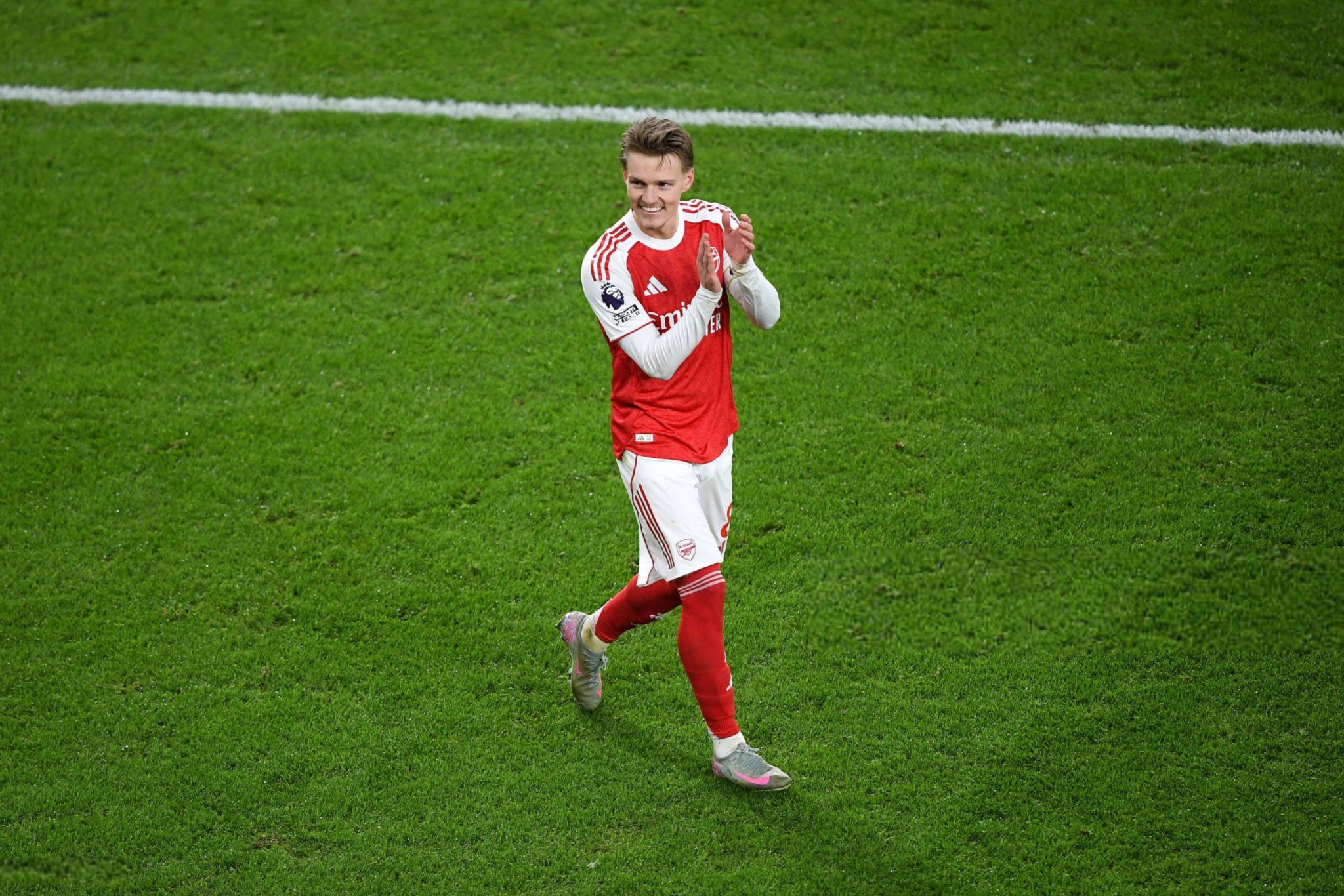 أوديجارد يستعيد بريقه مع أرسنال