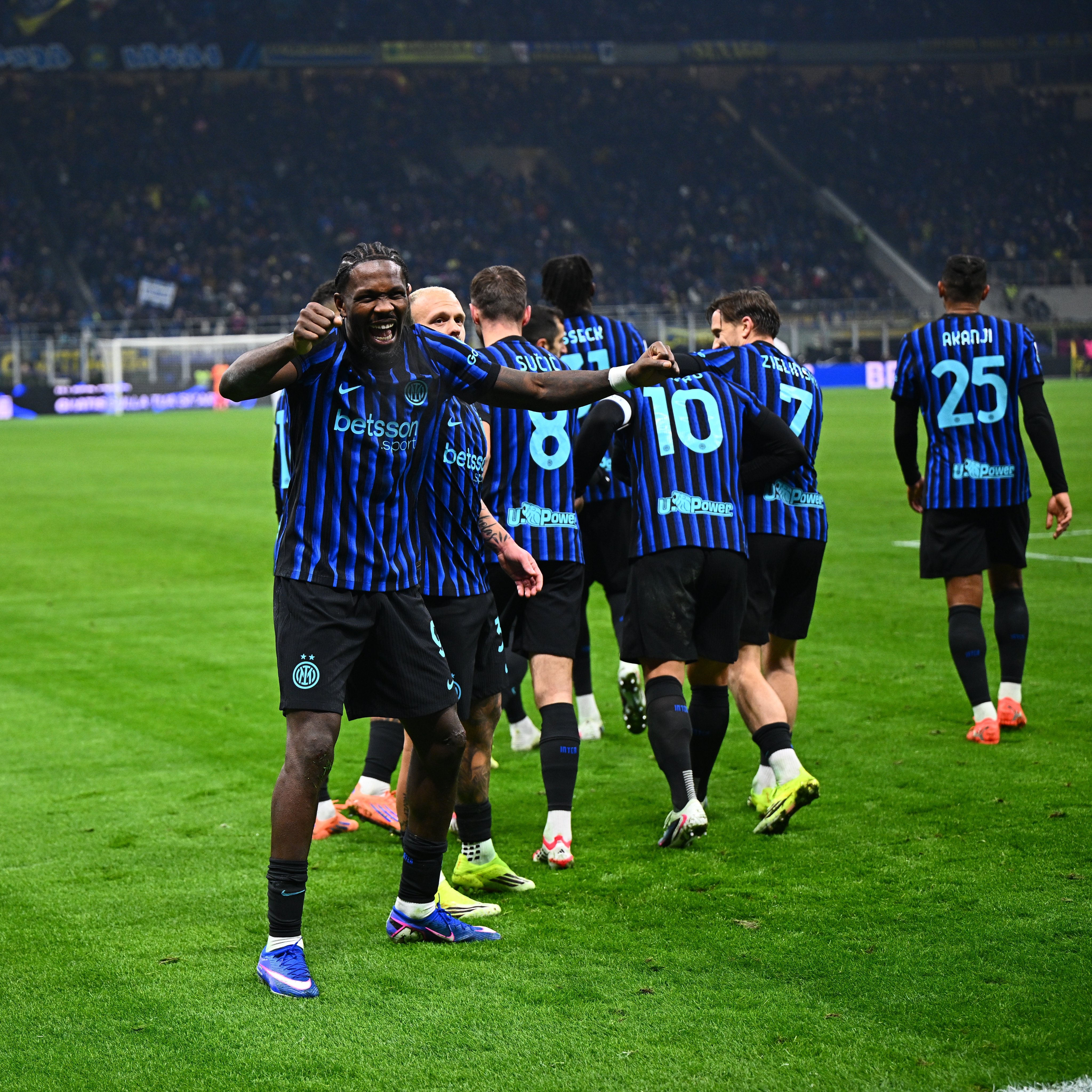 الإنتر يقتنص صدارة الكالتشيو