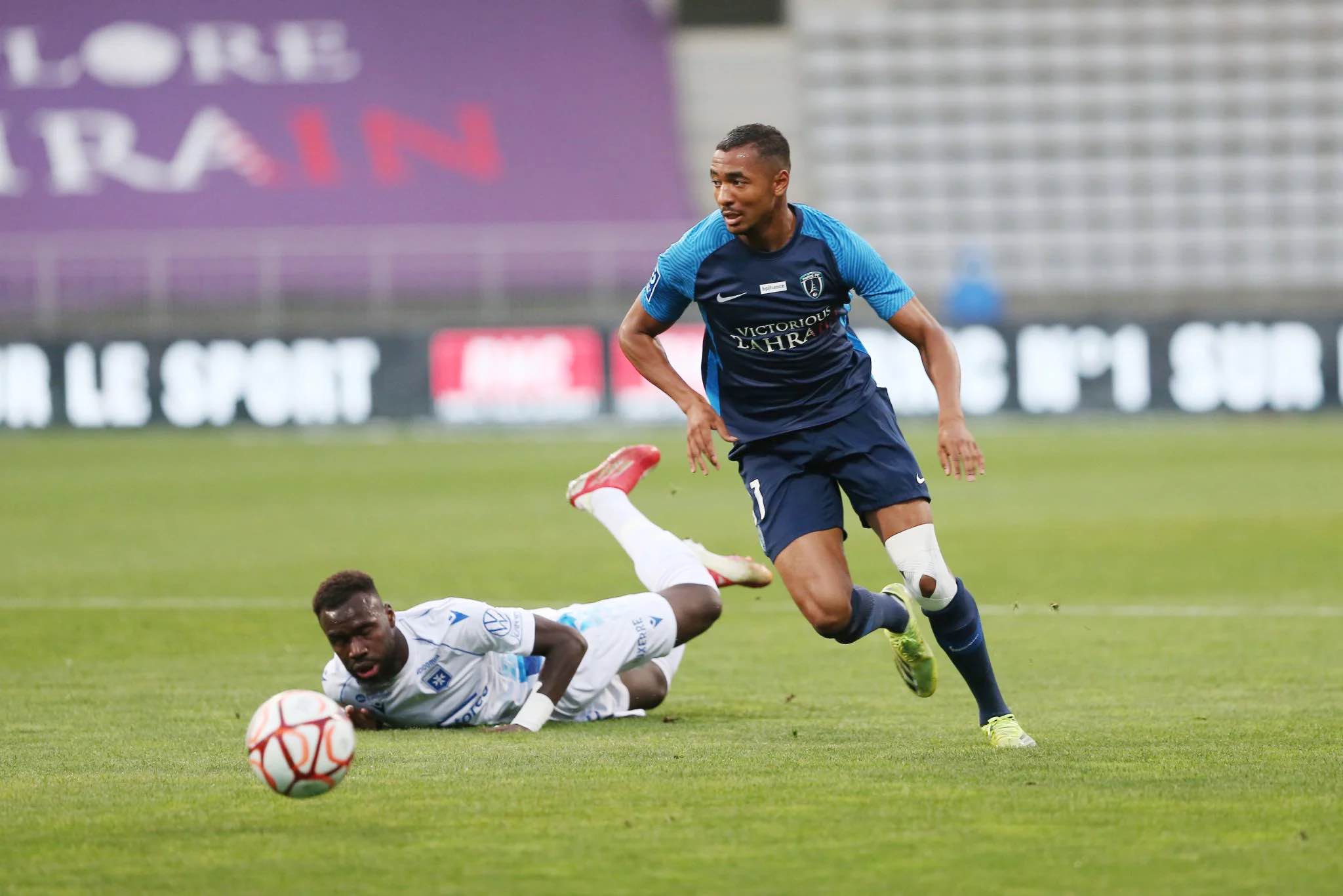 Al Sadd is monitoring the Algerian defender at the CAN.