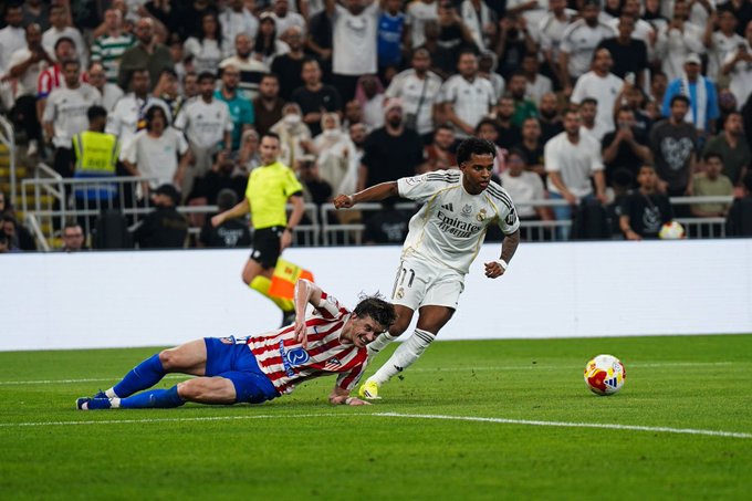 الريال يتخطى أتلتيكو ويواجه برشلونة بنهائي السوبر