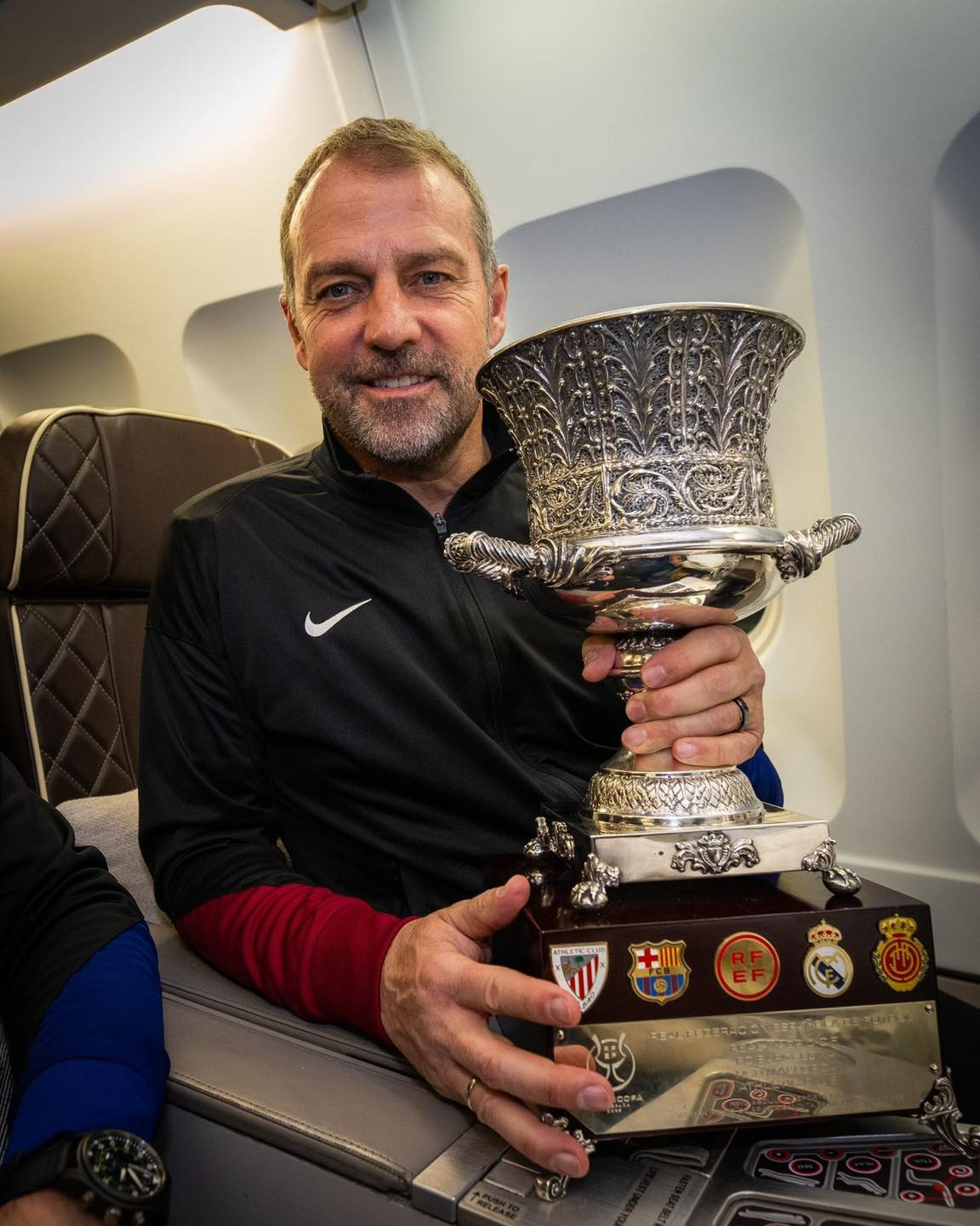 فليك ورافينيا: سعادة بلقب السوبر