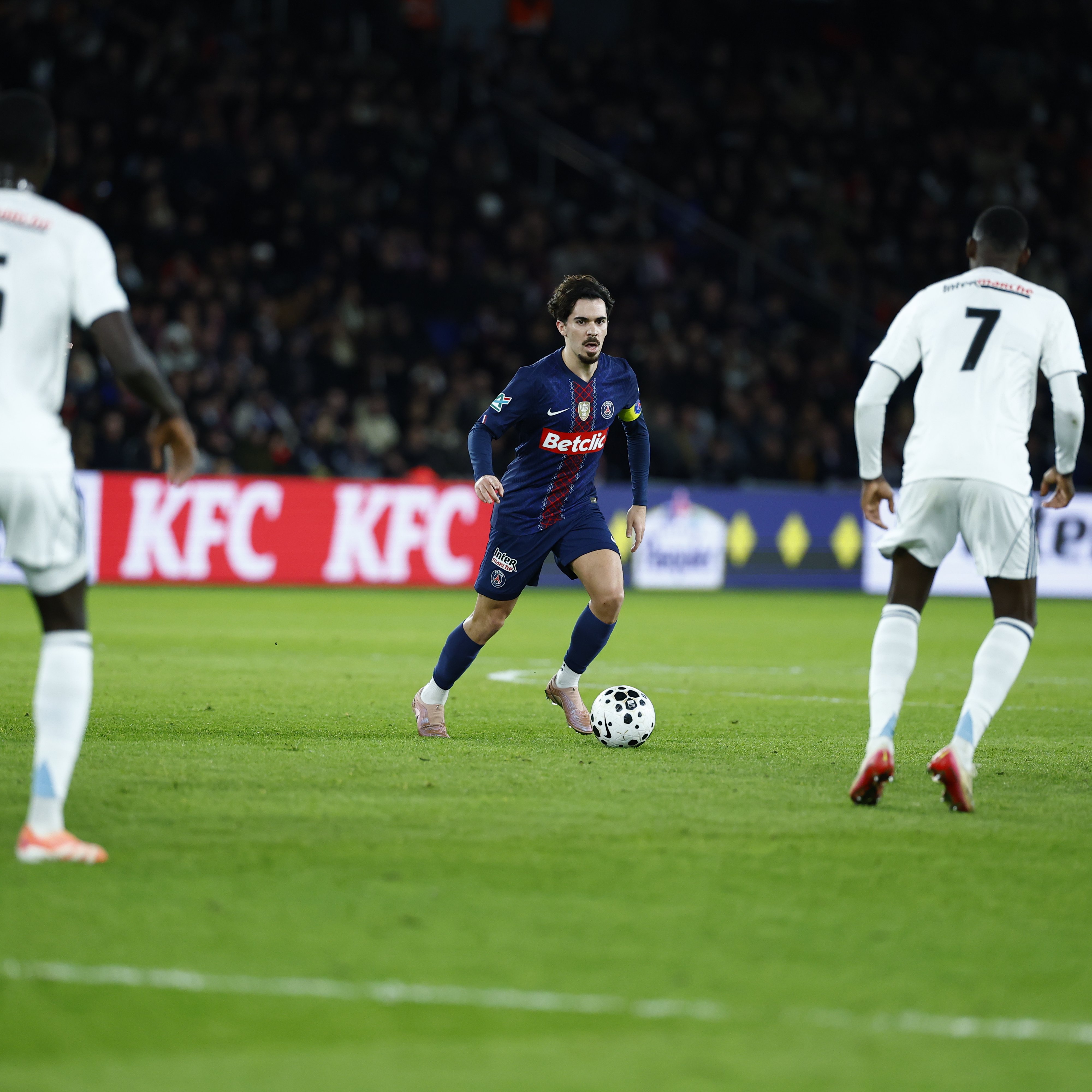 مفاجأة مدوية.. سان جيرمان يودع كأس فرنسا