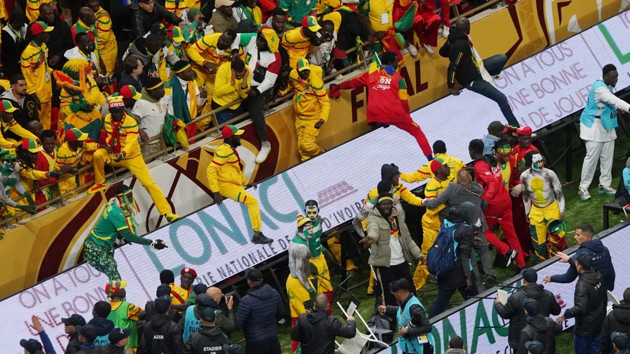 الصحف الفرنسية تصف نهائي أفريقيا بليلة مجنونة