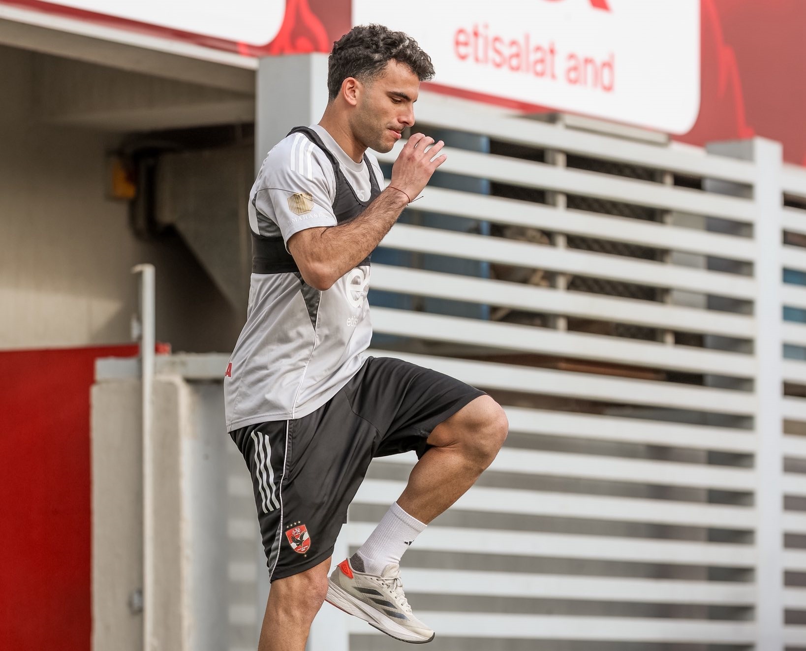 كيف رد والد زيزو على تصريحات ميدو؟