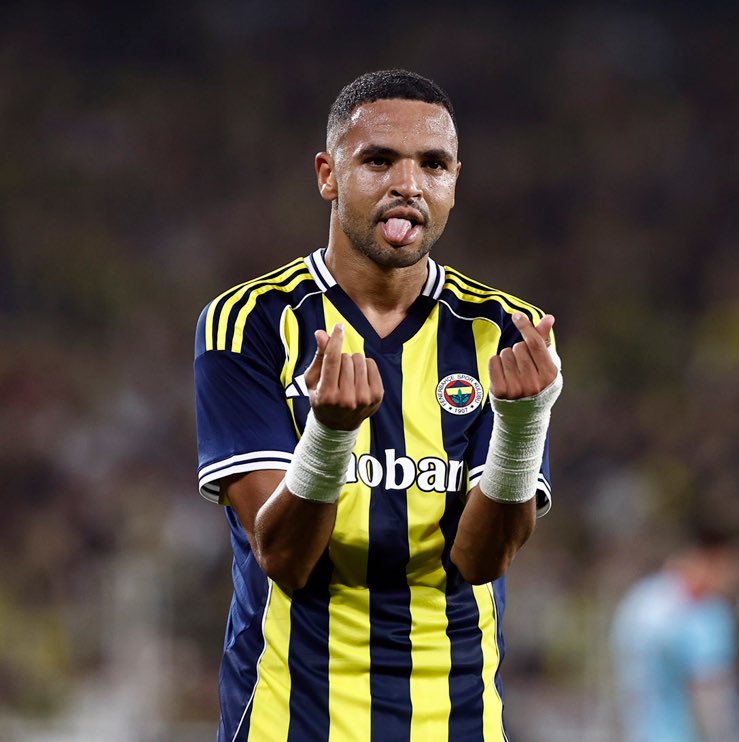 النصيري يقترب من بوابة يوفنتوس