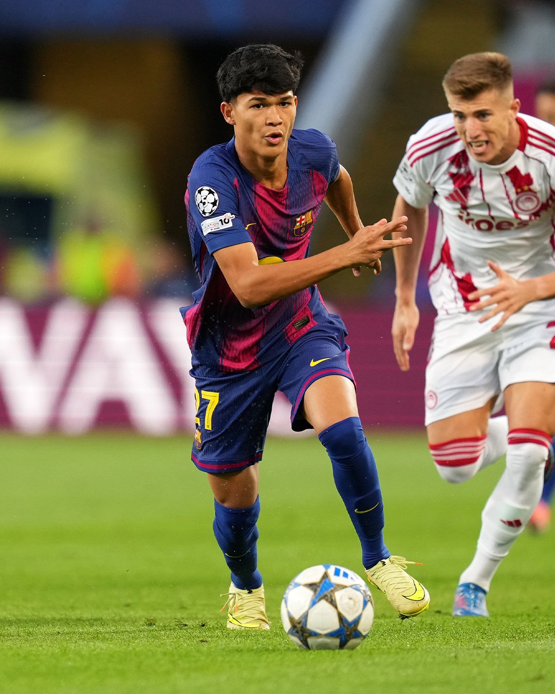 موهبة برشلونة يخضع للفحص الطبي في باريس