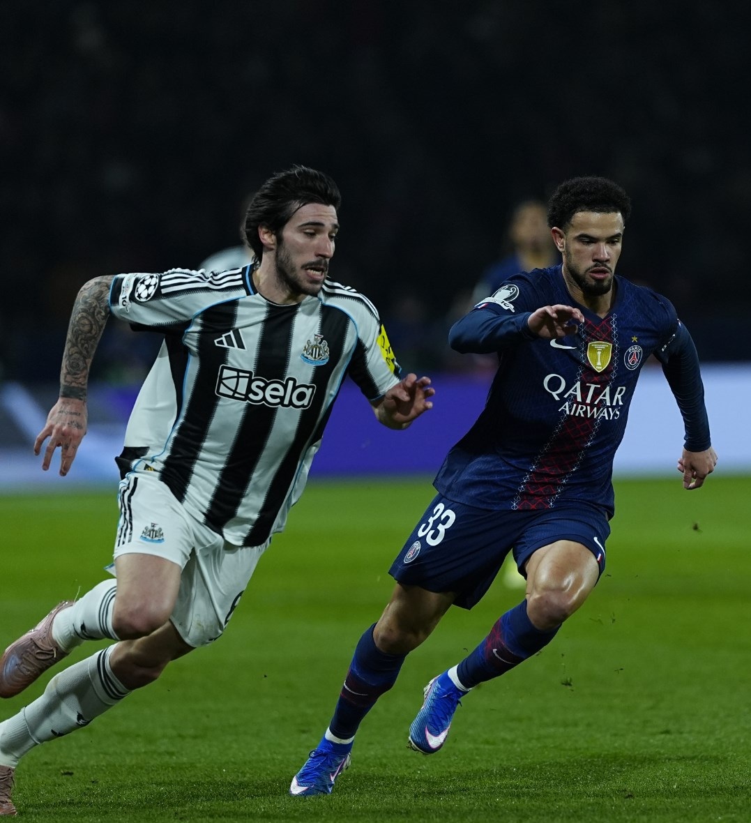 نيوكاسل يمنع باريس من التأهل المباشر بالأبطال