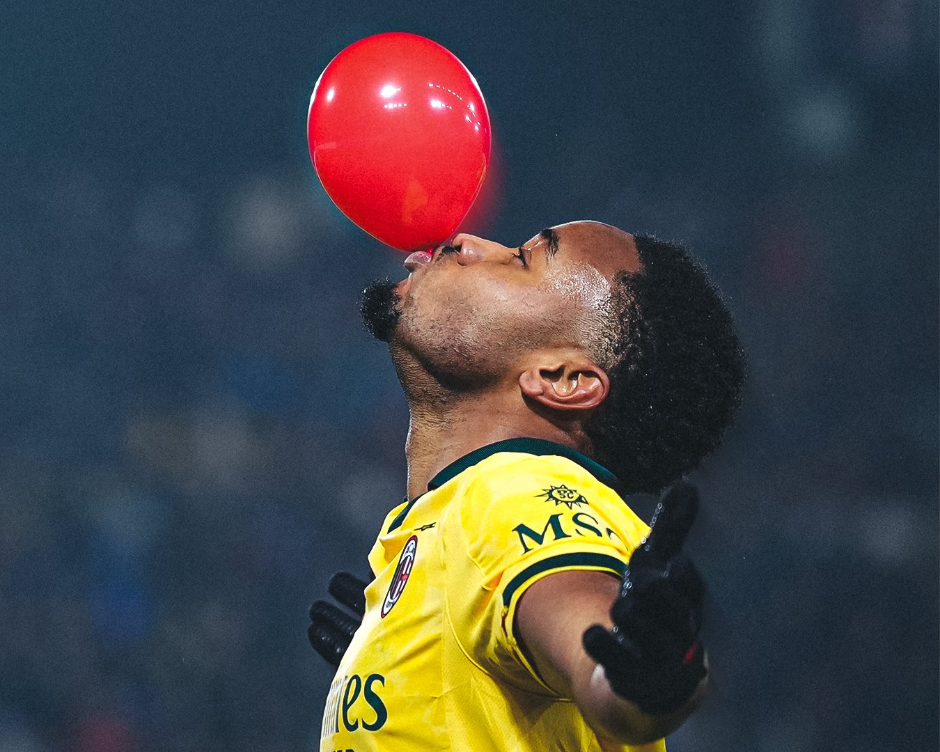 بثلاثية.. ميلان يكتسح بولونيا في الكالتشيو