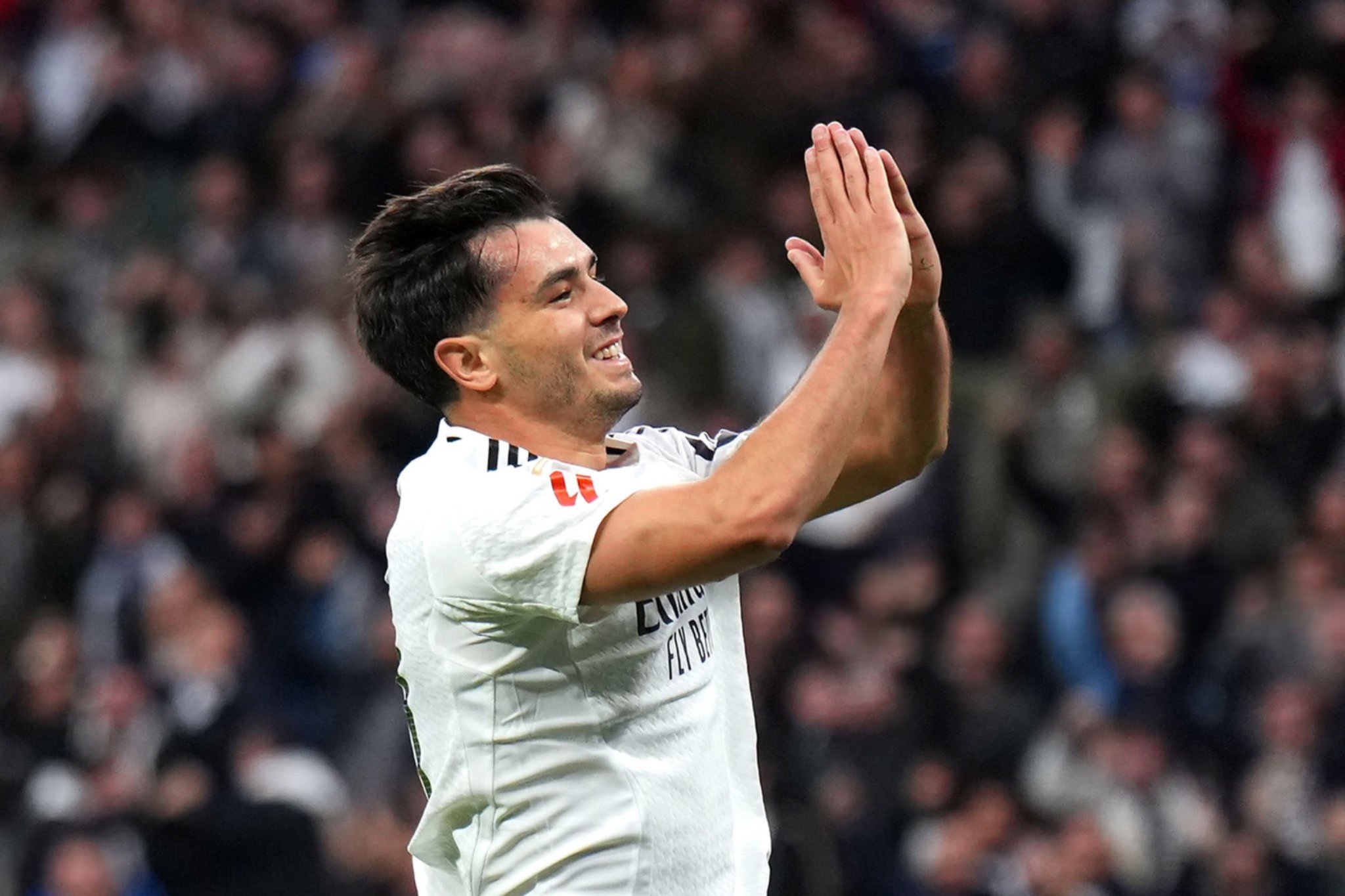 من الإحباط للتألق.. دياز يصنع الفارق مع الريال