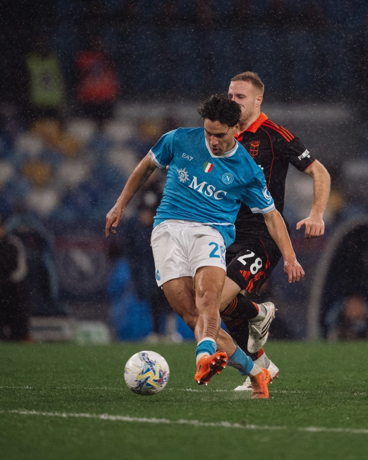 كومو يطيح بنابولي من كأس إيطاليا