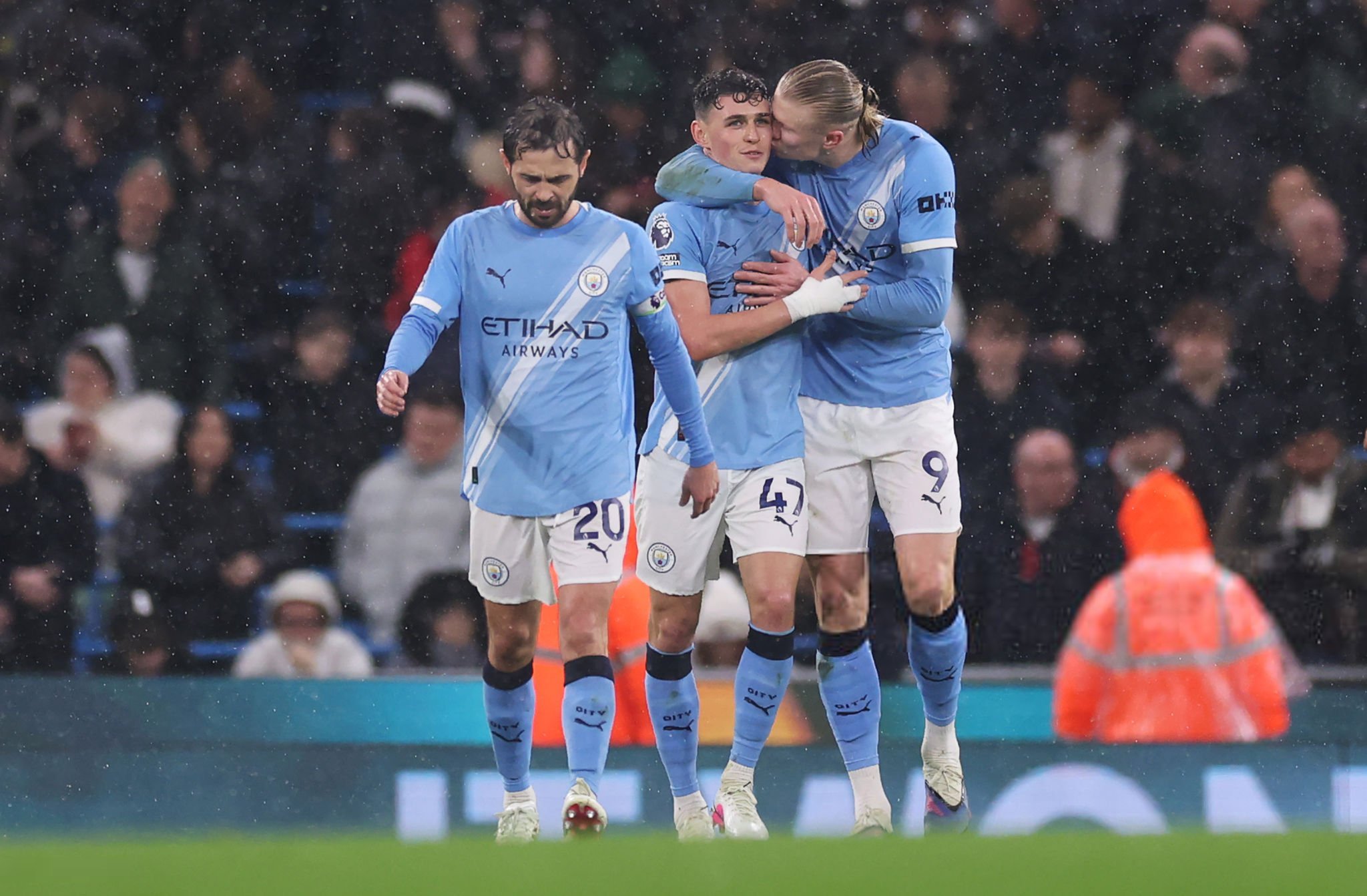 السيتي يكتسح فولهام ويلاحق أرسنال