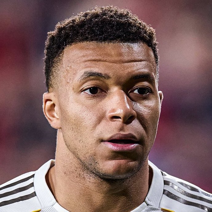 الريال يفتقد مبابي أمام بنفيكا