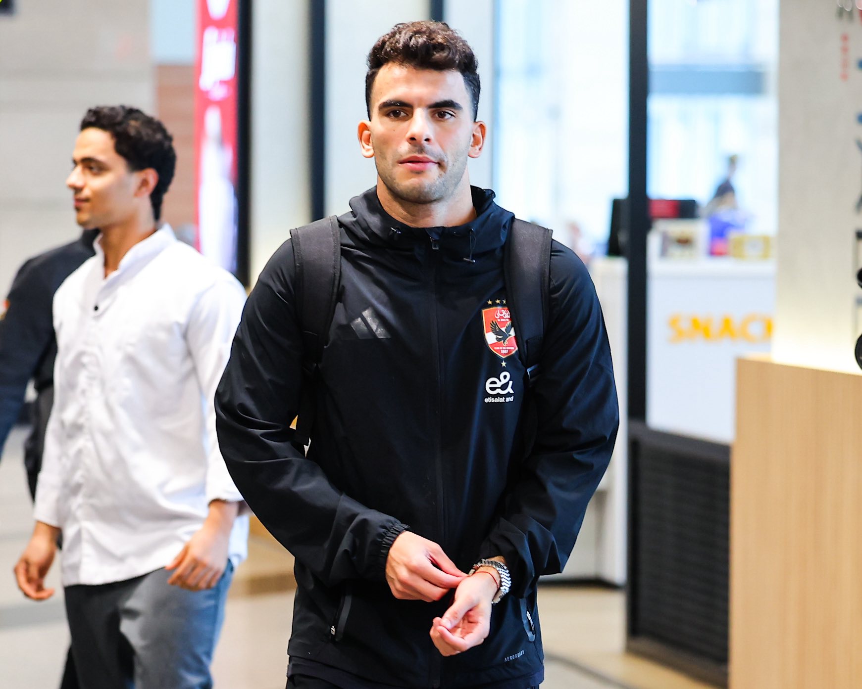 الأهلي يعاقب «زيزو»