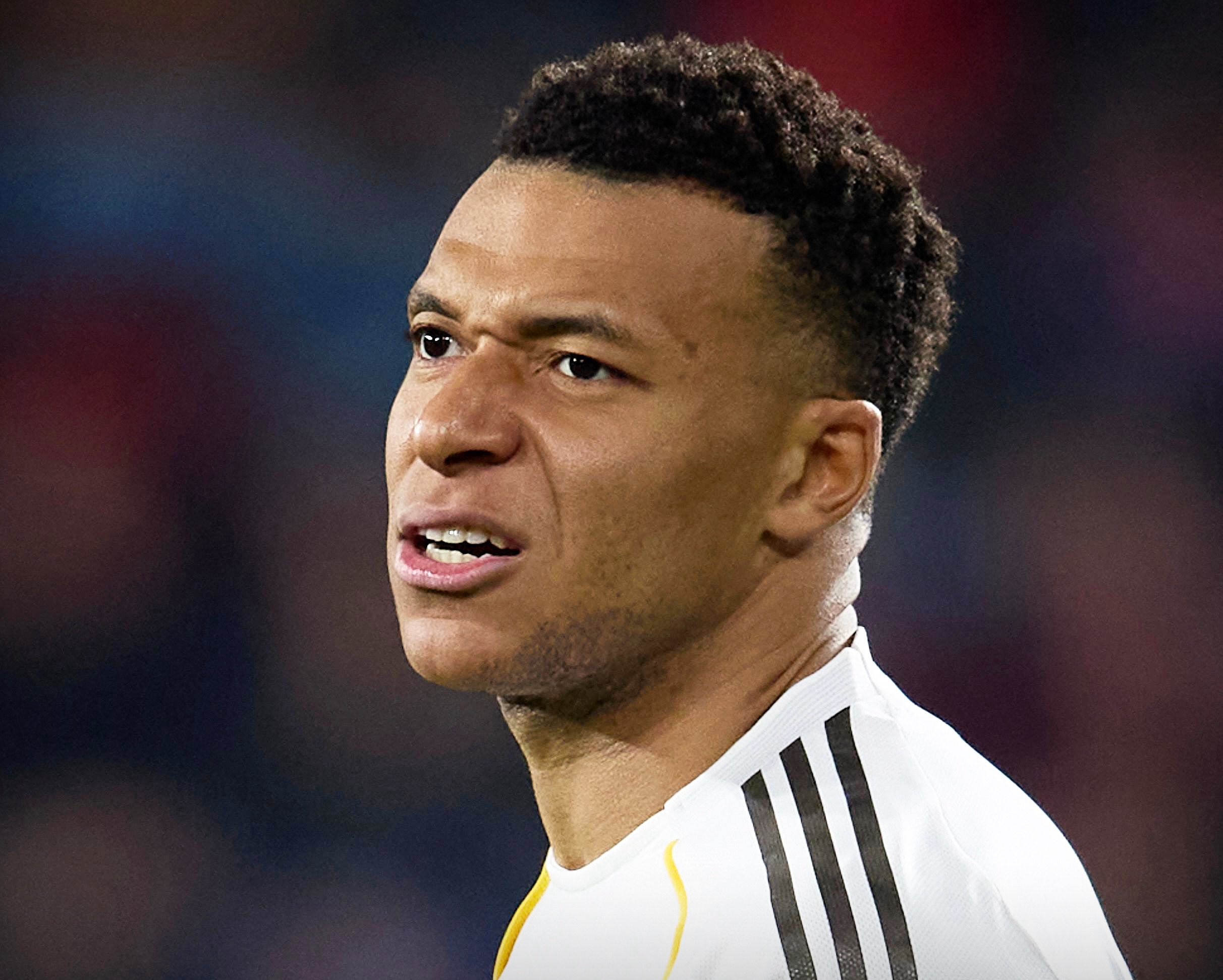 أزمة محتملة بين الريال وفرنسا بسبب مبابي!