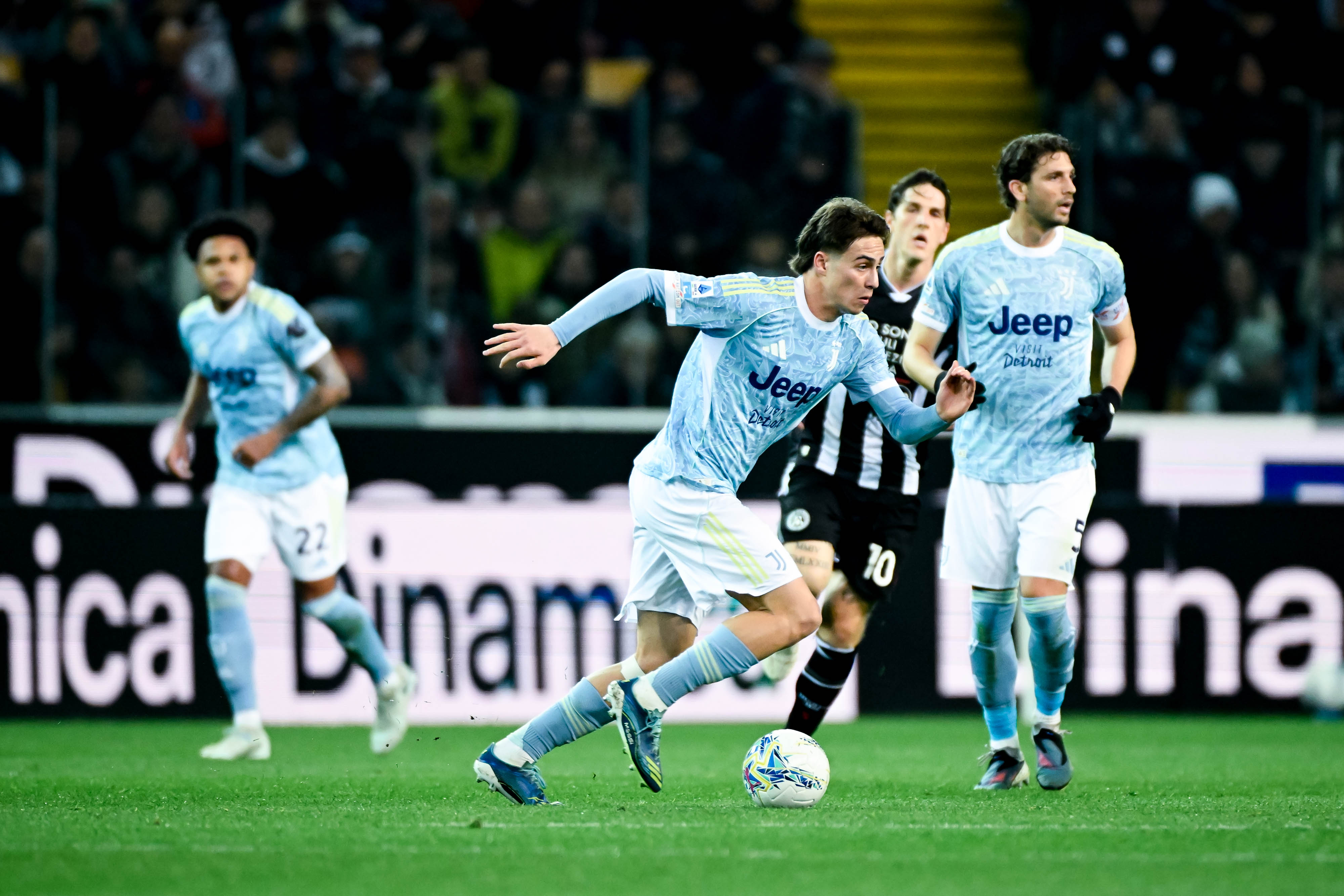 يوفنتوس يقتحم المربح الذهبي بالكالتشيو