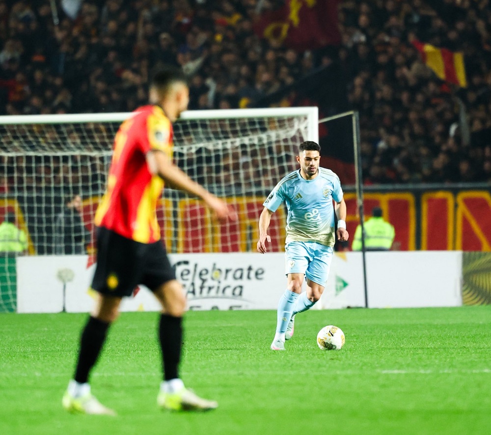 الترجي يطالب بإيقاف نجم الأهلي!