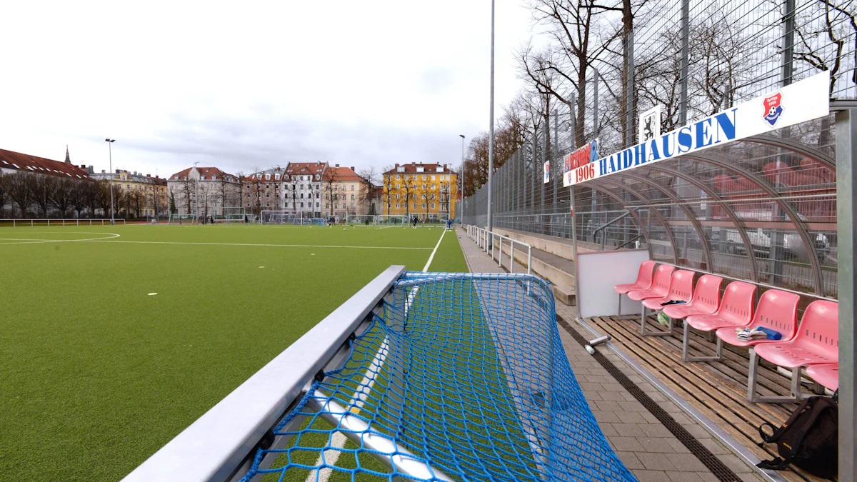 ناد ألماني مهدد بخصم 27 نقطة!