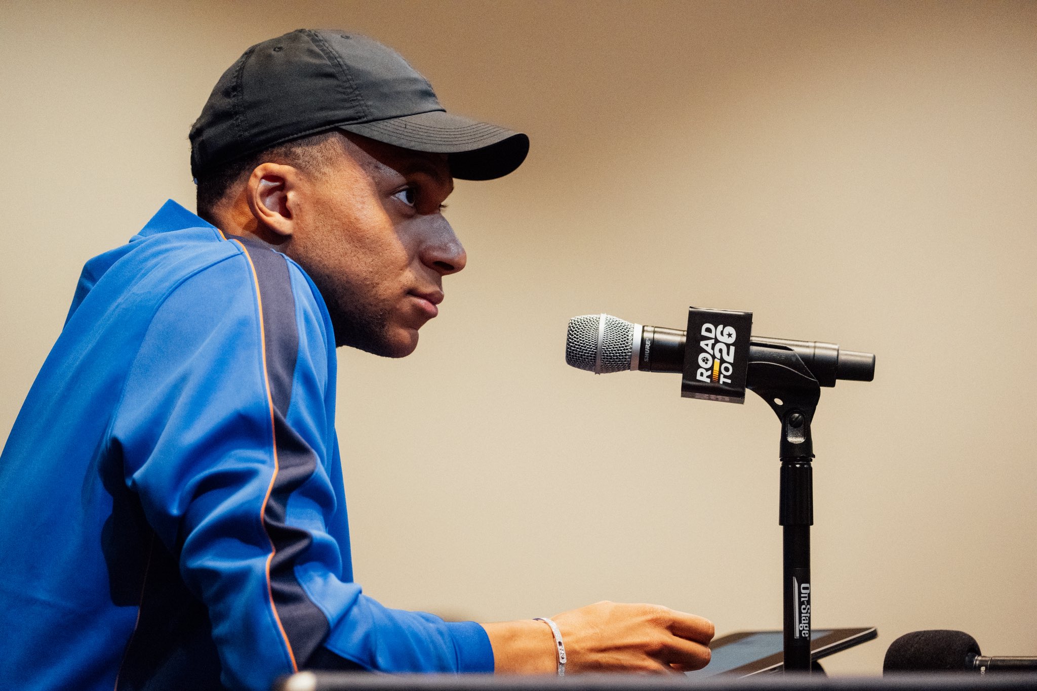 مبابي: مواجهة البرازيل ليست ودية