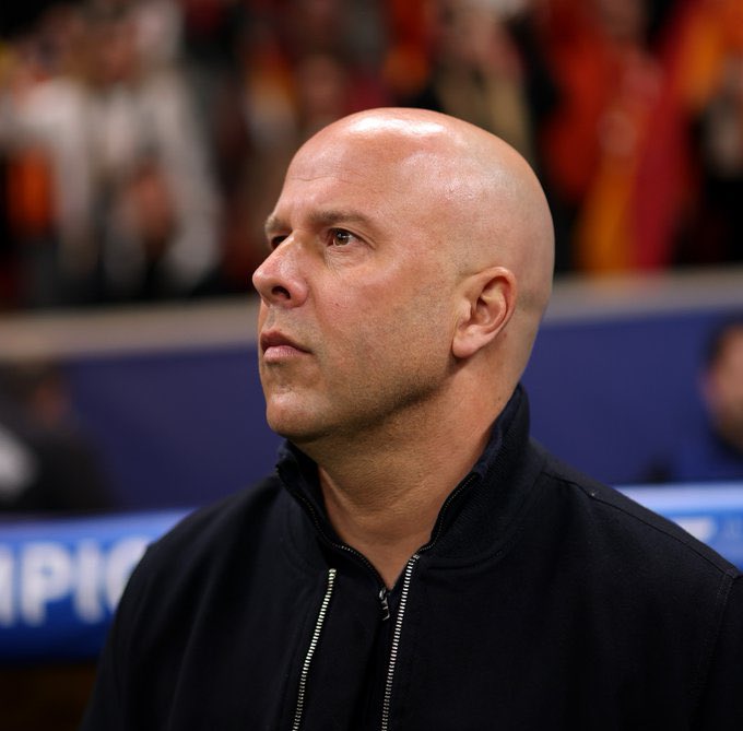 رحيل محمد صلاح يهدد مستقبل سلوت!