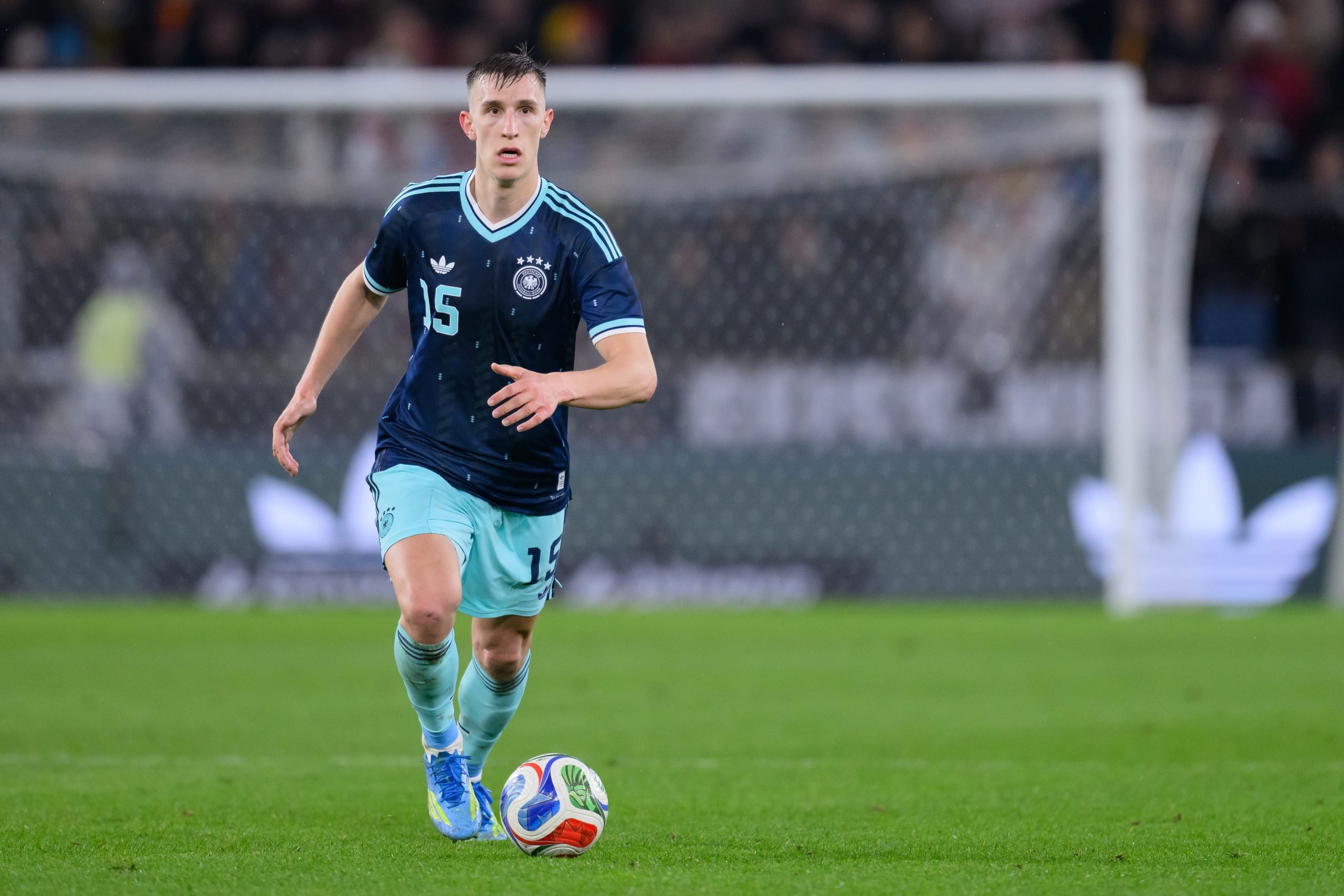 ماتيوس يطالب شلوتربيك بحسم أمره