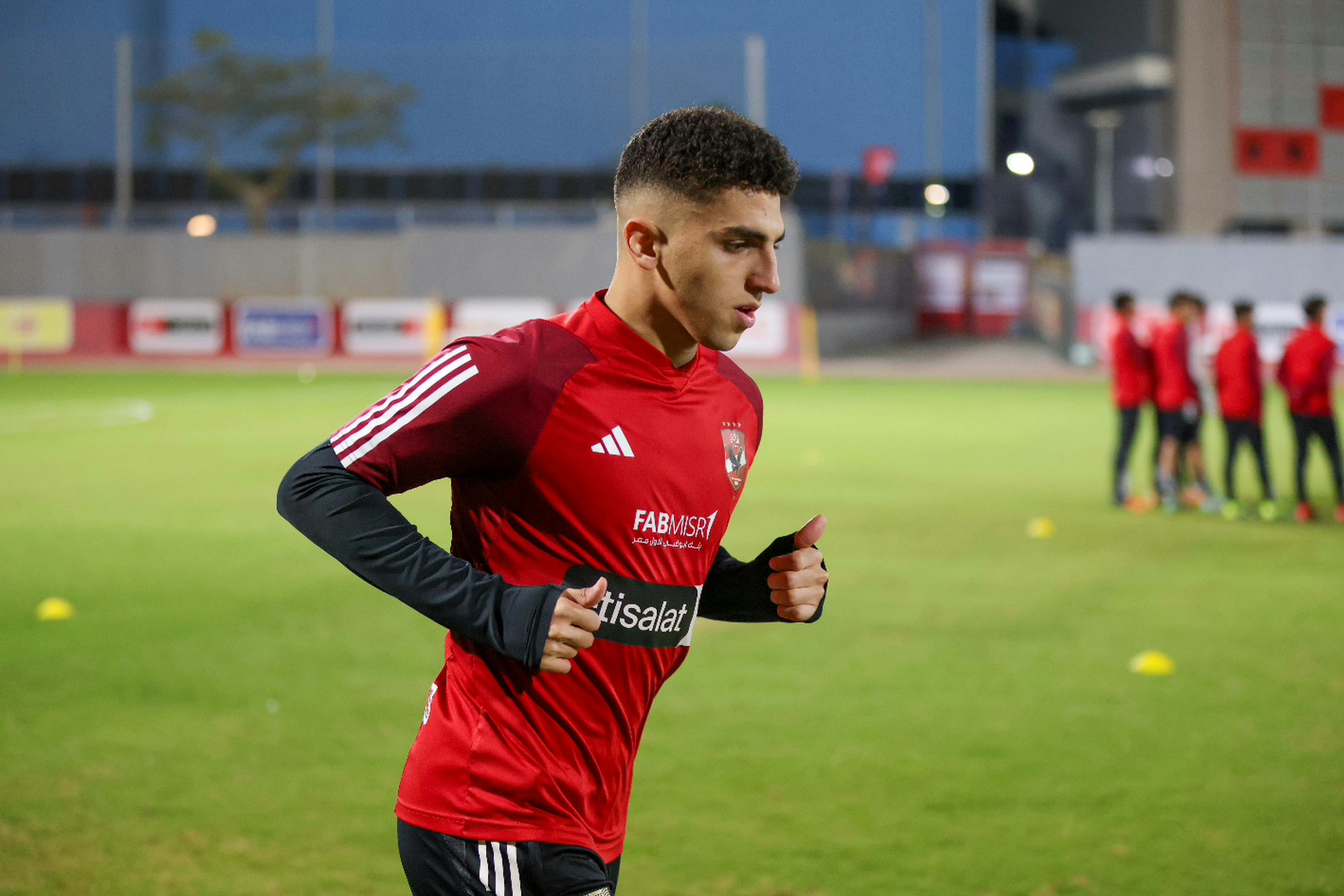 كوكا يعود لتدريبات الأهلي بعد التعافي