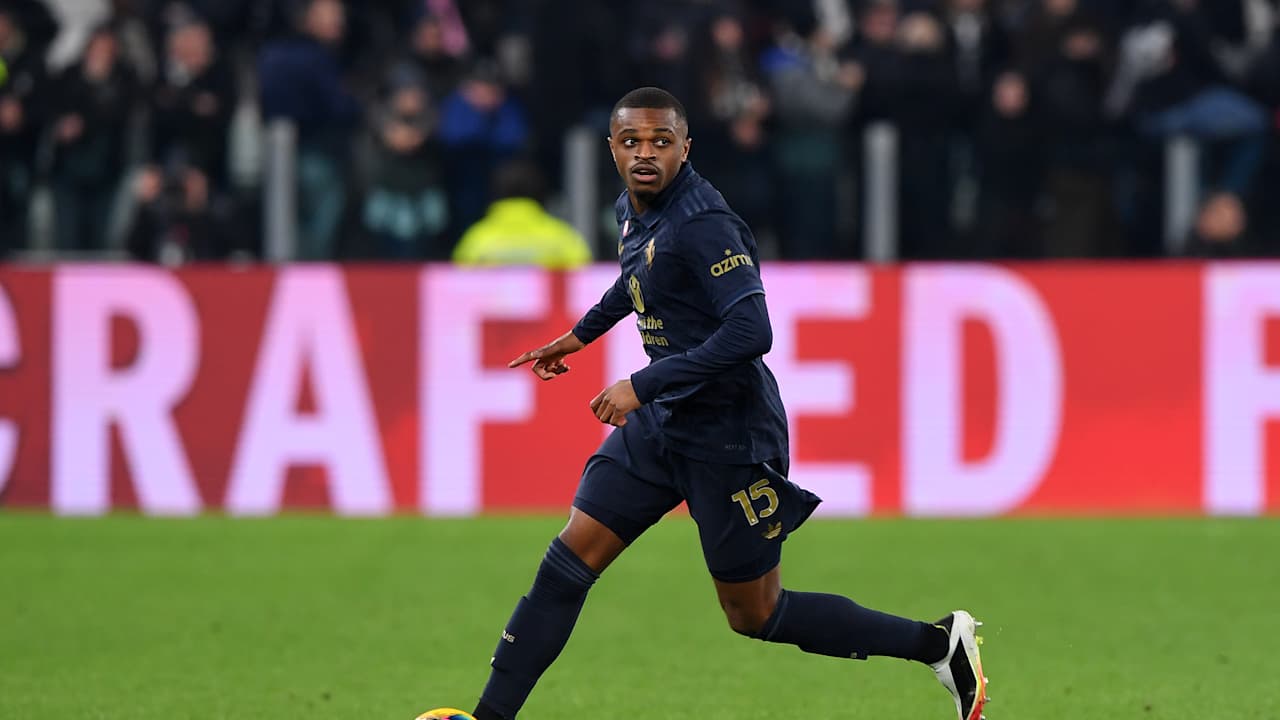 يوفنتوس يقترب من تجديد عقد نجم جديد