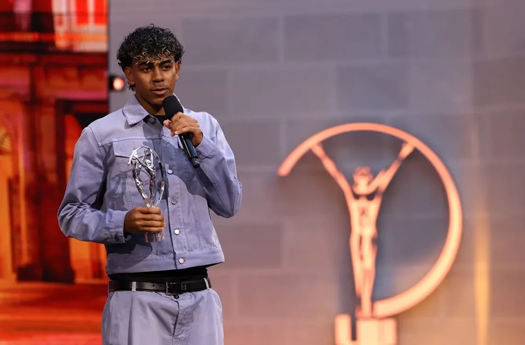 لامين يامال يتوج بجائزة أفضل رياضيّ شاب