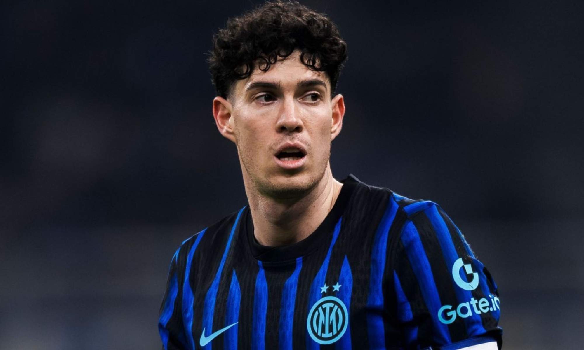 اتفاق مبدئي في برشلونة لضم مدافع جديد