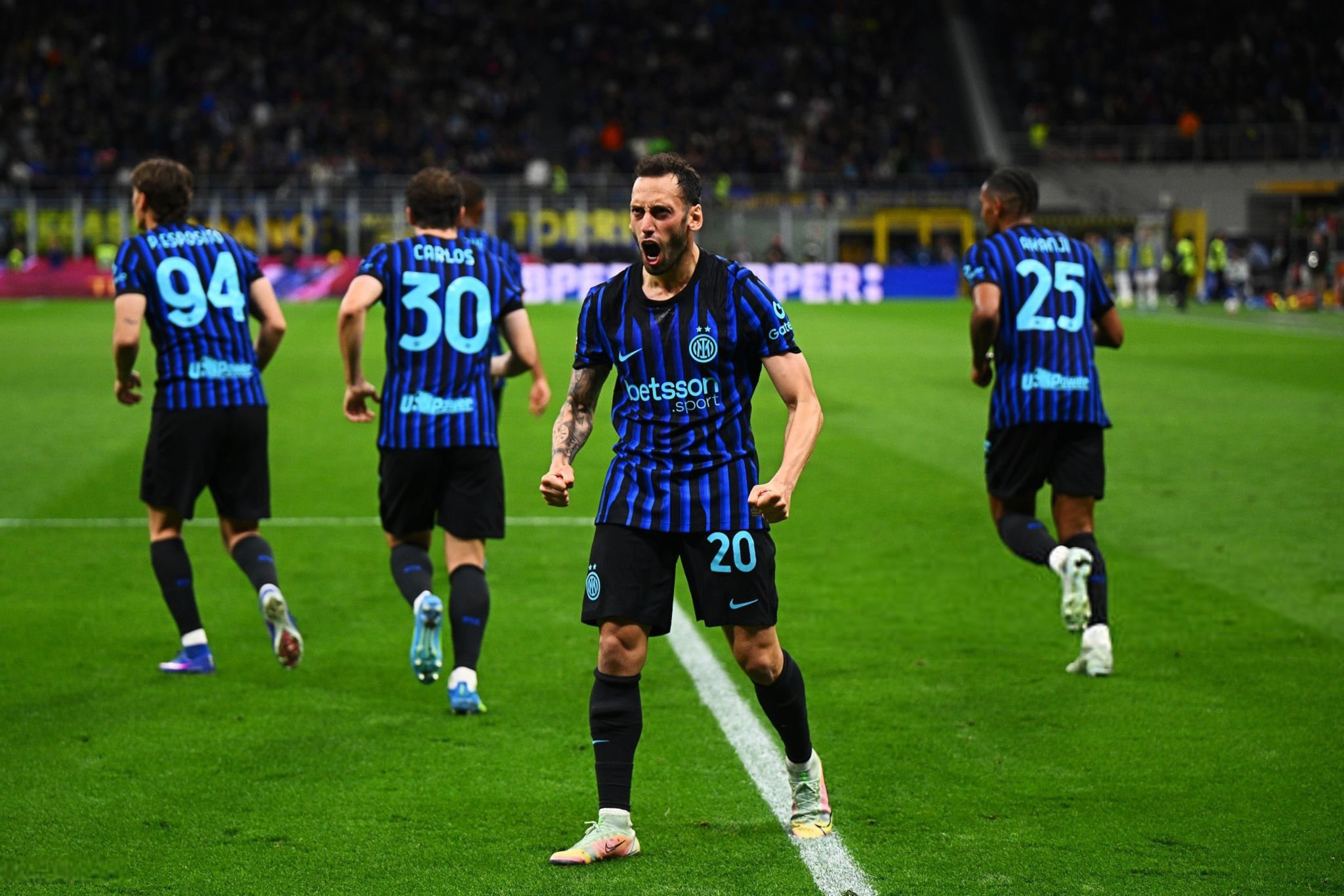 سيناريو جنوني يقود الإنتر لنهائي الكأس