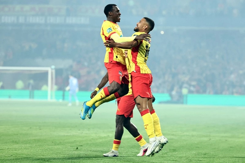 إنجاز سعودي في نهائي كأس فرنسا!