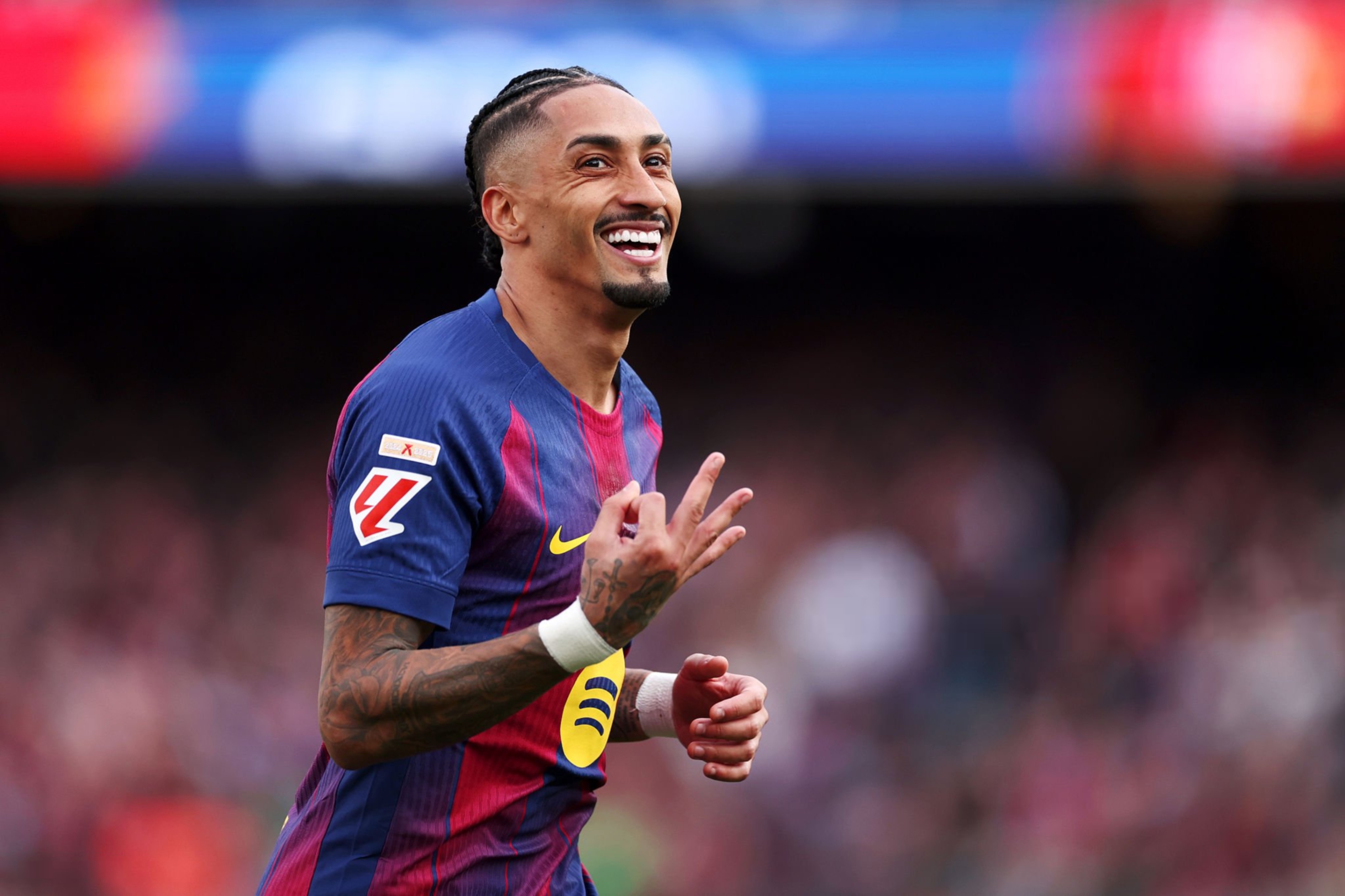 دوري روشن يتحرك لخطف نجم برشلونة