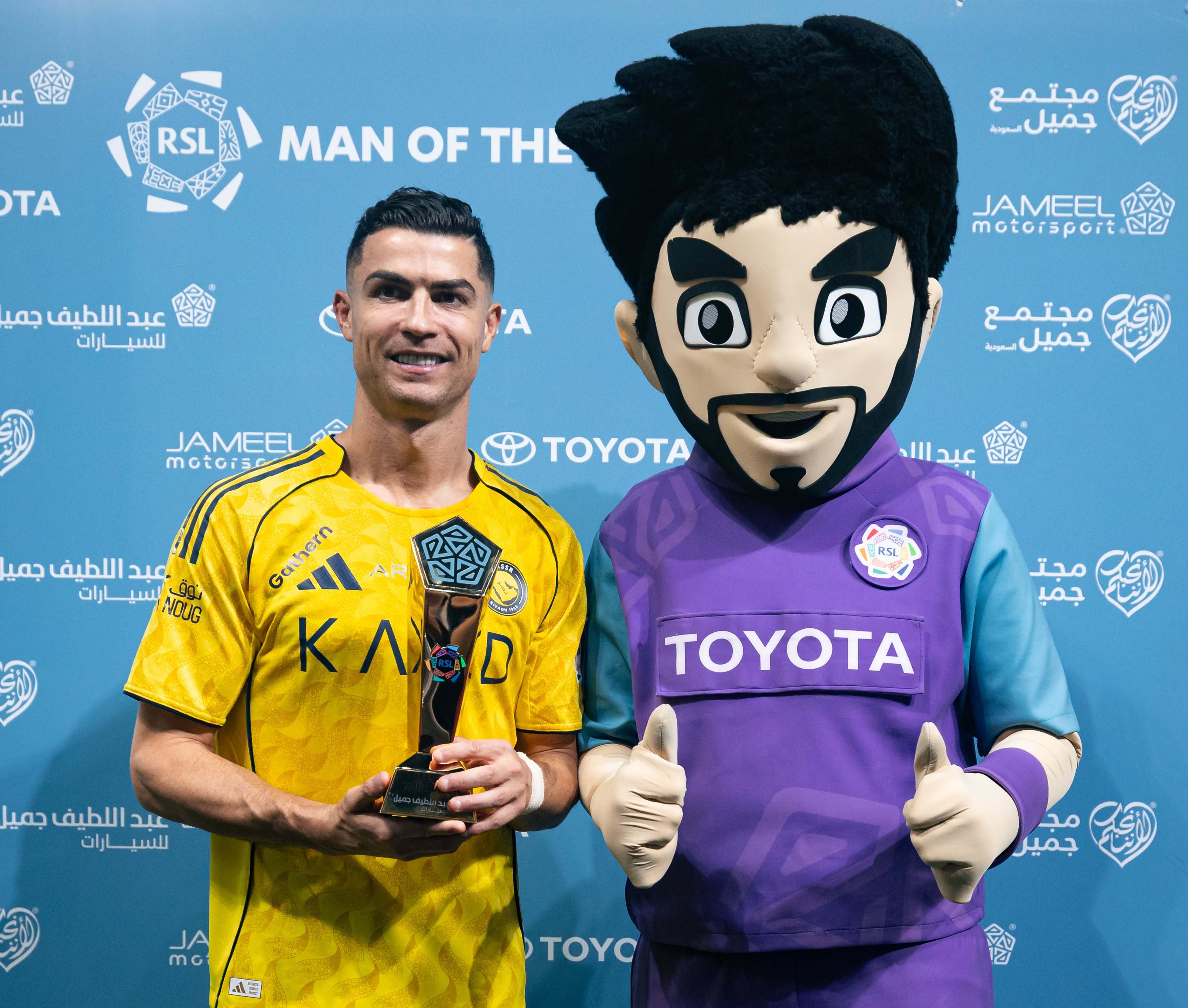 رونالدو الأفضل في كلاسيكو النصر والأهلي