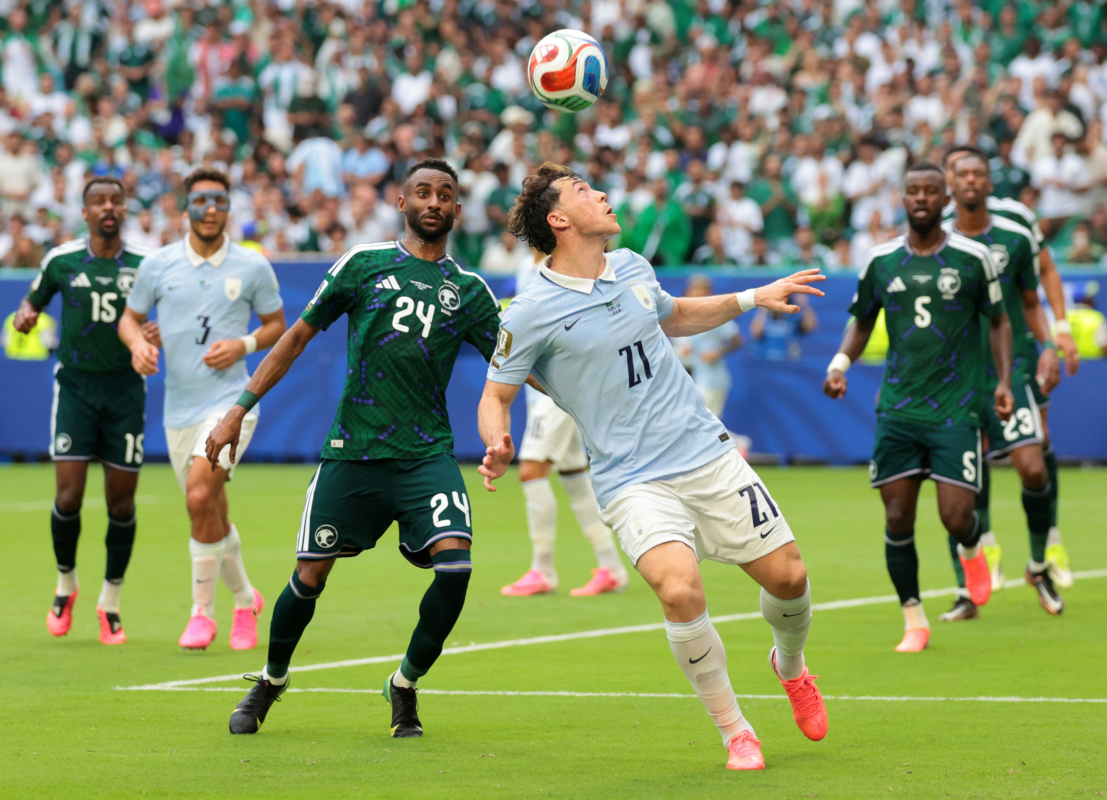 التعادل يحسم موقعة السعودية وأوروجواي بكأس العالم
