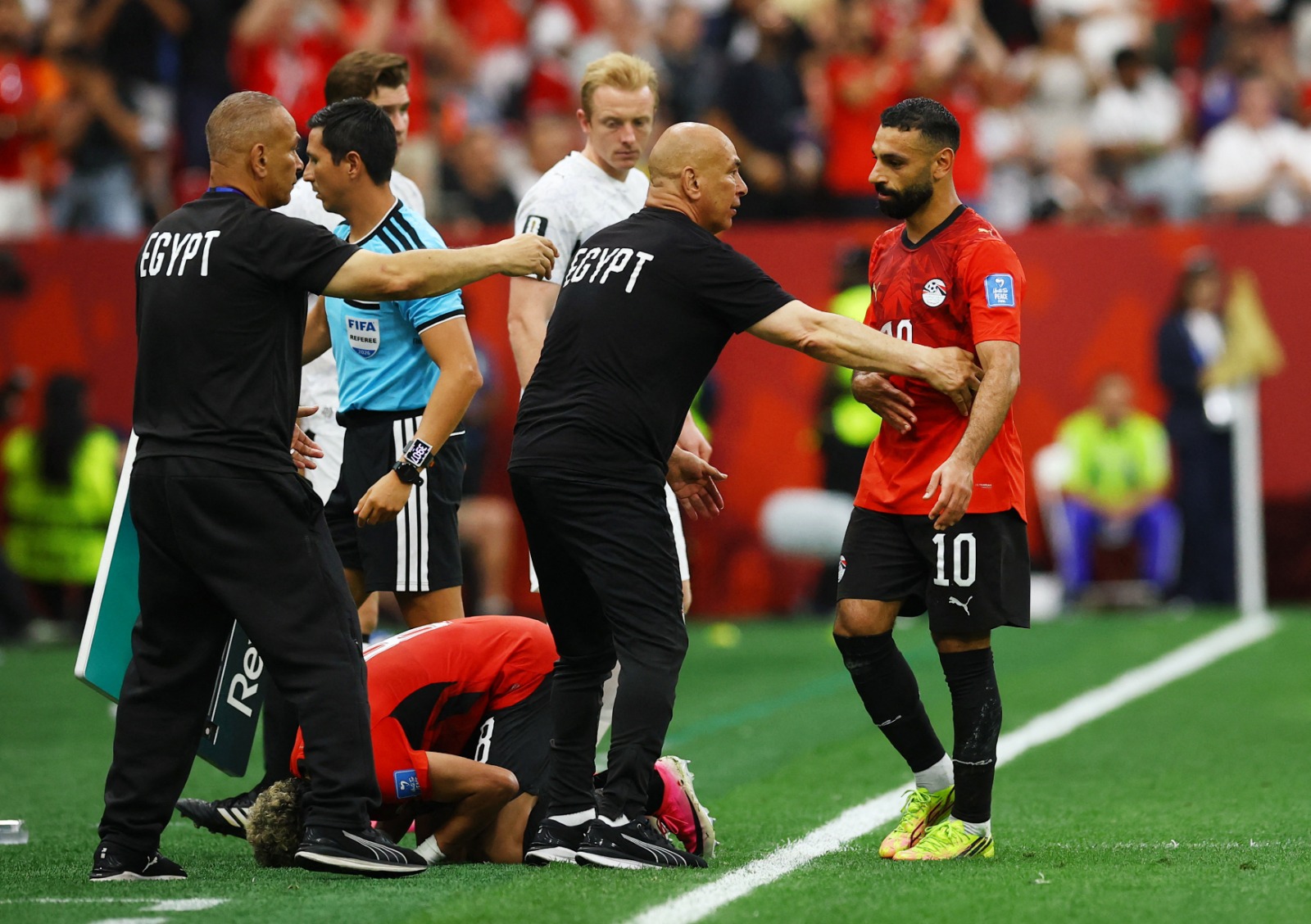 إبراهيم حسن يكشف موقف محمد صلاح