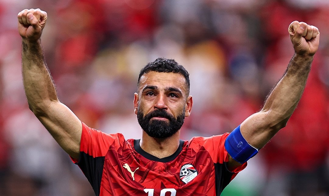 صلاح باكيًا: كتبنا التاريخ وسنواصل الحلم