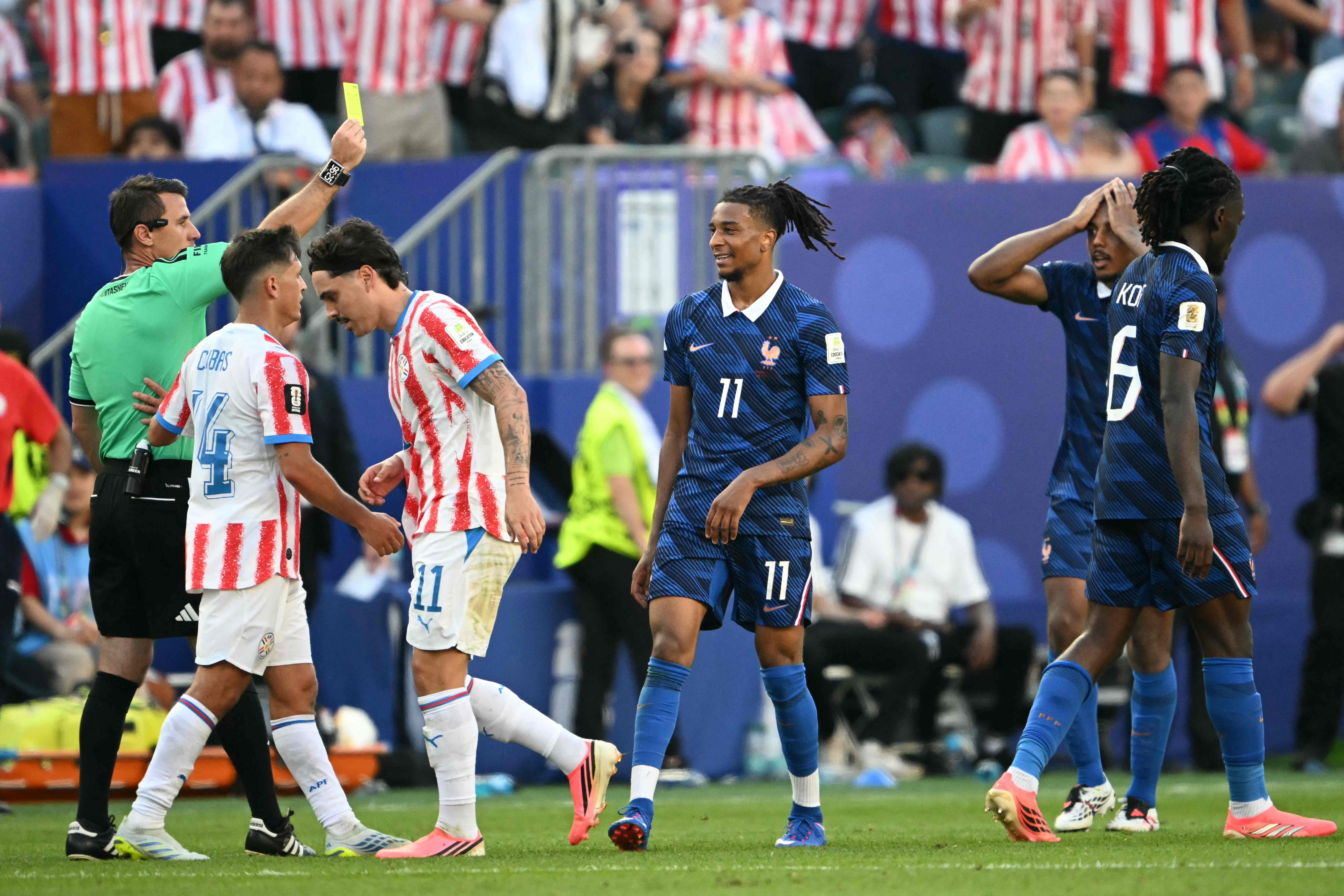 الاتحاد الفرنسي يطالب بإلغاء بطاقة صفراء لأوليسه
