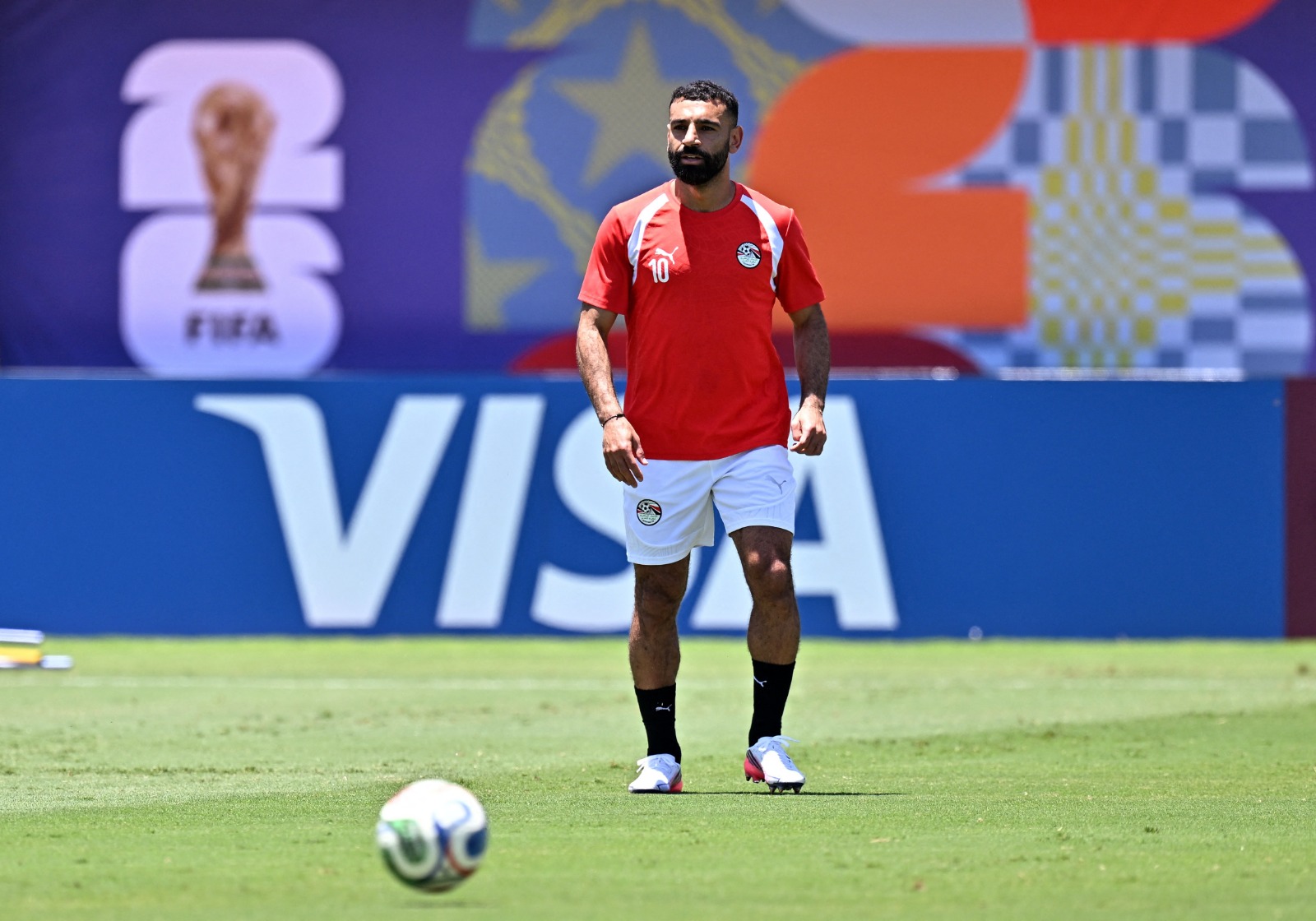 صراع تركي على محمد صلاح!