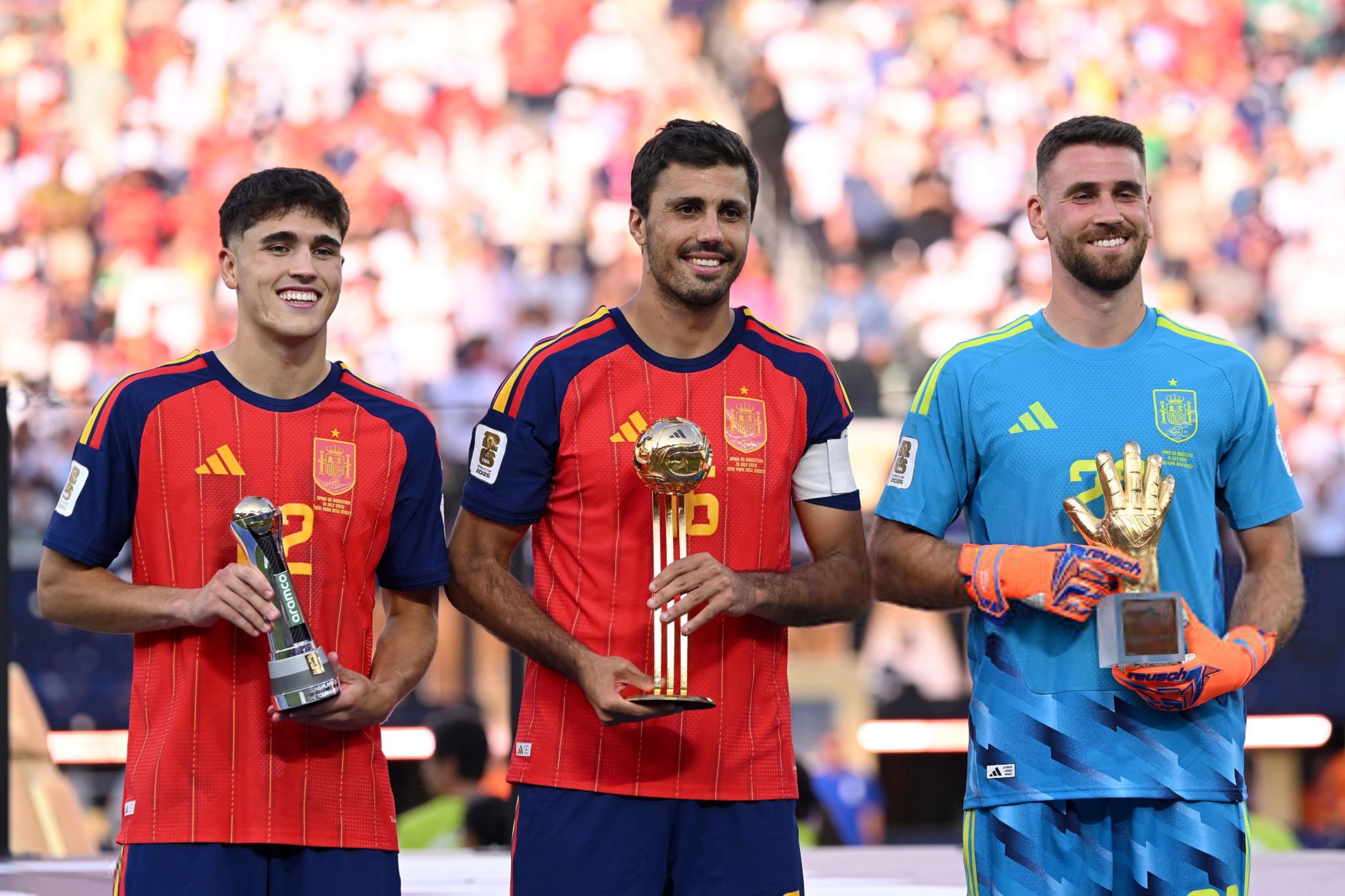 إسبانيا تسيطر على جوائز كأس العالم