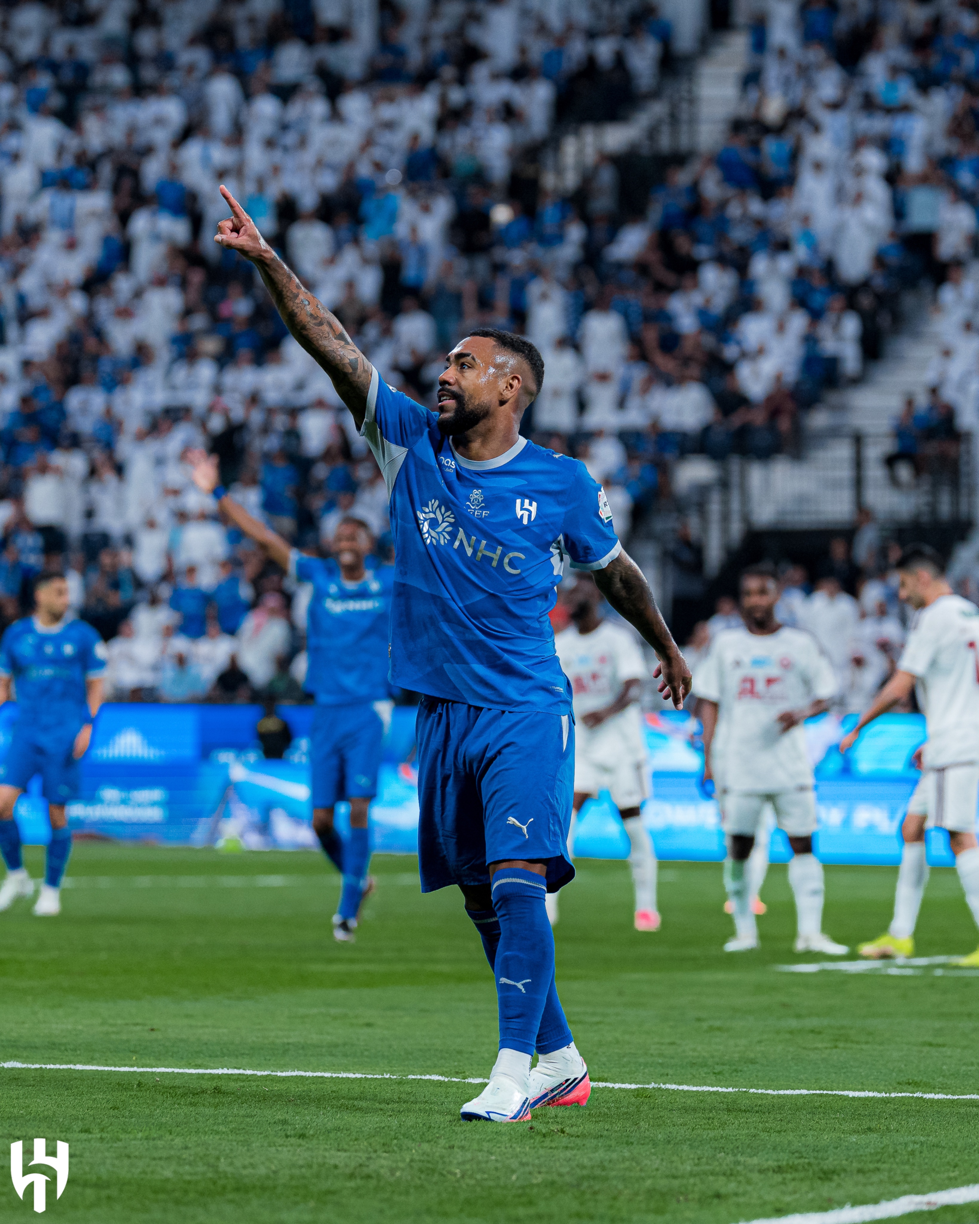 مالكوم يحسم الجدل حول مستقبله مع الهلال