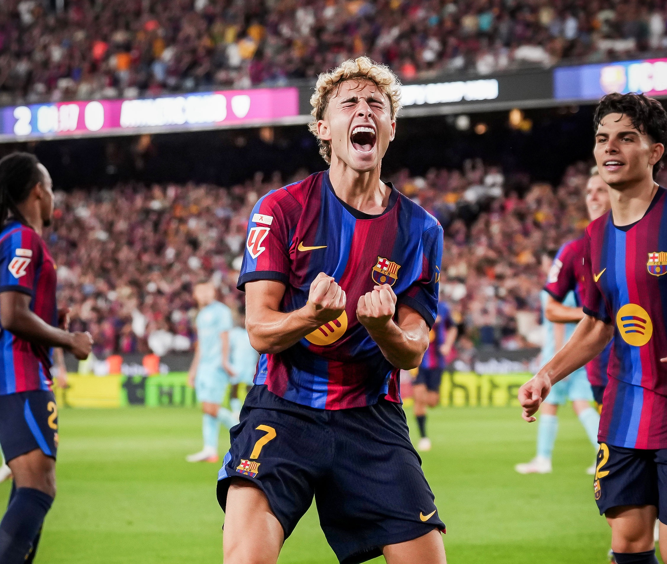 برشلونة يحسم موقفه من رحيل فيرمين لوبيز