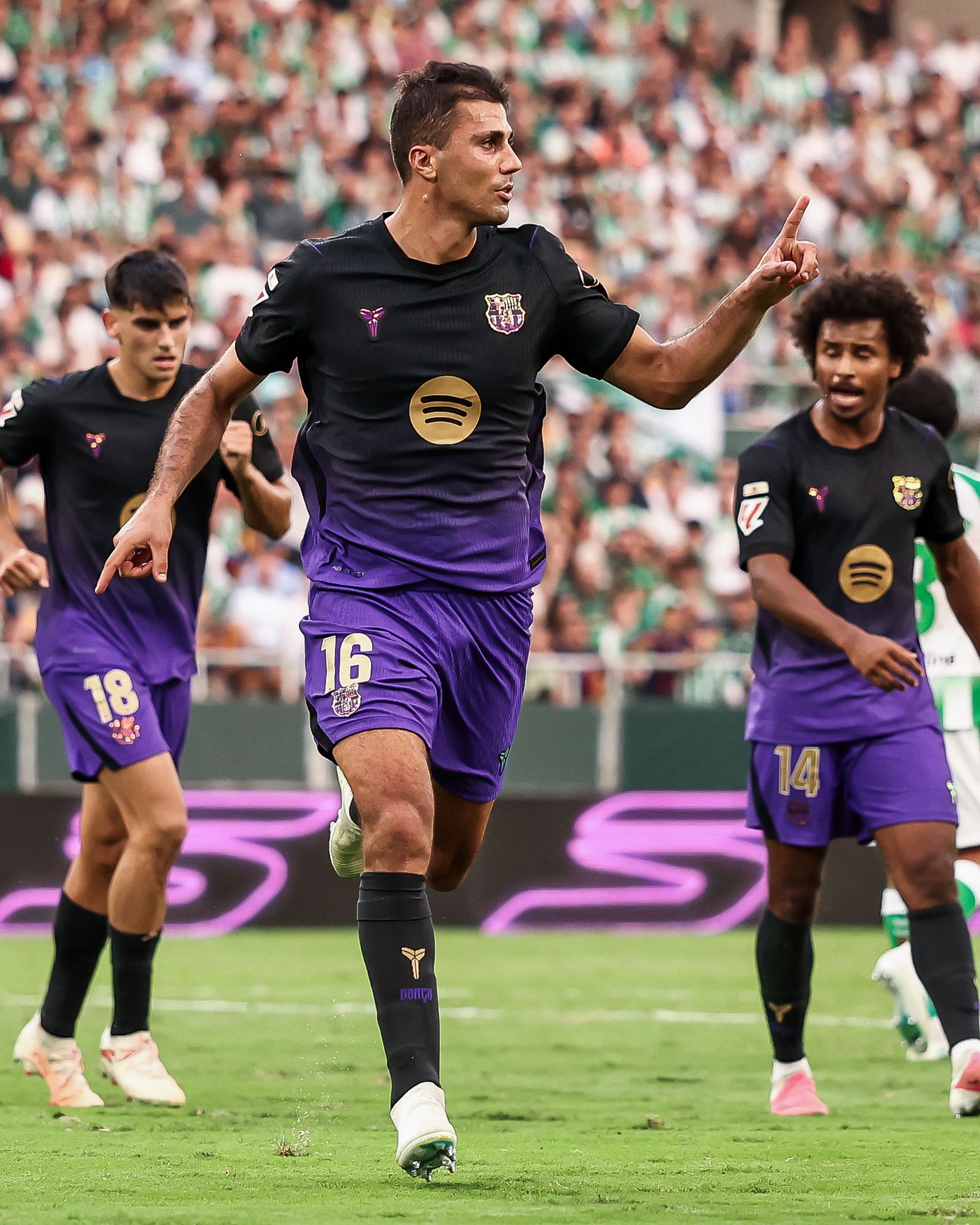 Despite the five goals, Flick reveals Barcelona's most important objective
